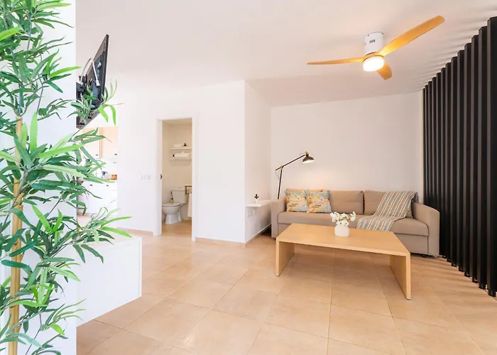 Lägenhet Spacious Apartment With Private Terrace Cotillo