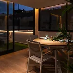 4b Spacious With Private Terrace Apartment *