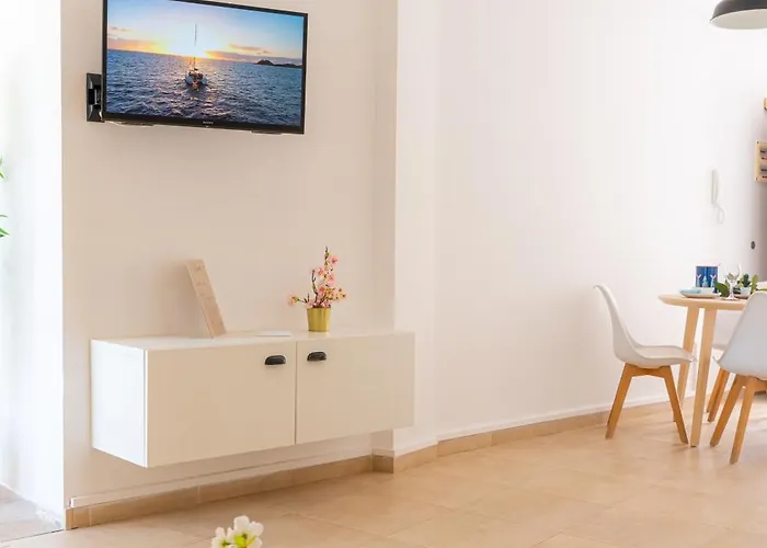 Spacious Apartment With Private Terrace Cotillo アパート *