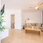 Apartment 4b Spacious With Private Terrace