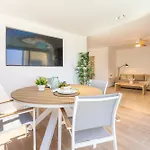 4b Spacious With Private Terrace