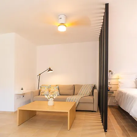 Mar 4b- Moderno Con Terraza Privada