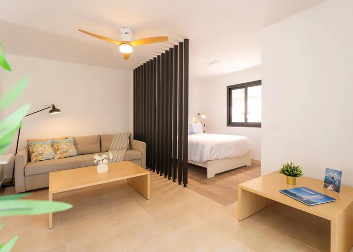 Spacious Apartment With Private Terrace Cotillo 公寓 *