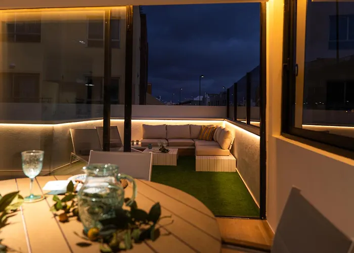 Spacious Apartment With Private Terrace Cotillo *